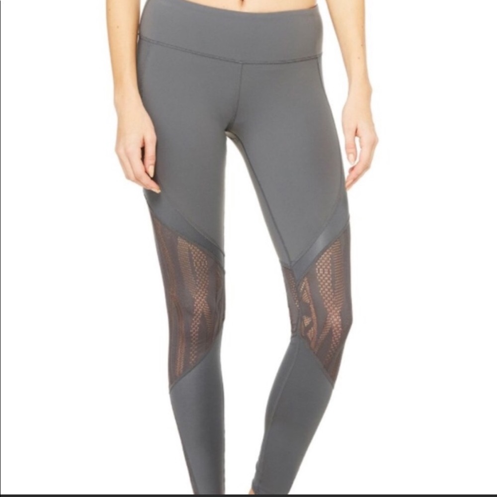 NWOT Gray Alo leggings
